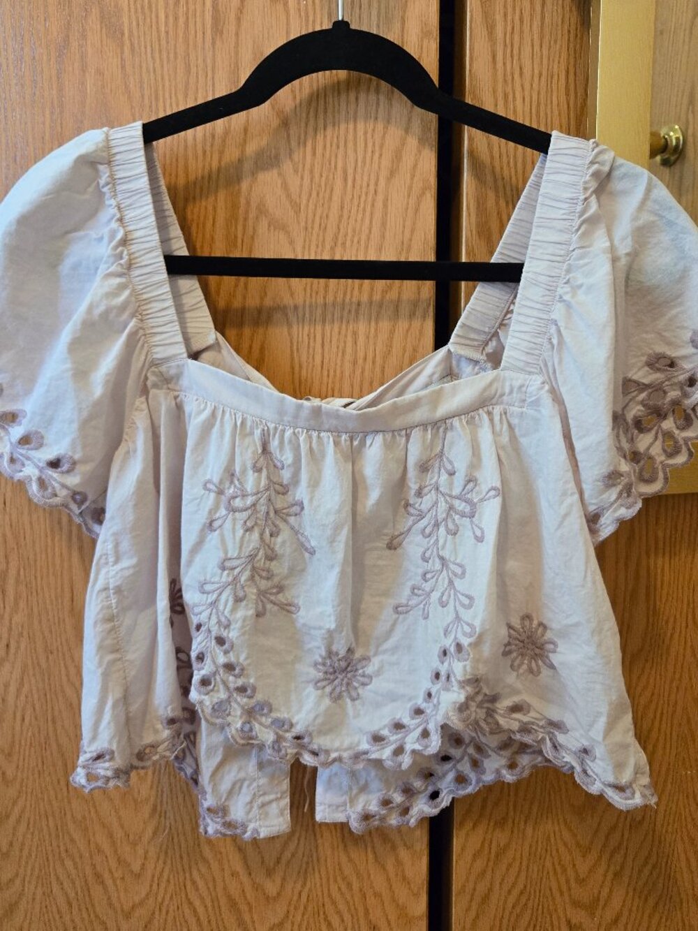 American eagle eyelet embroidered crop top size small